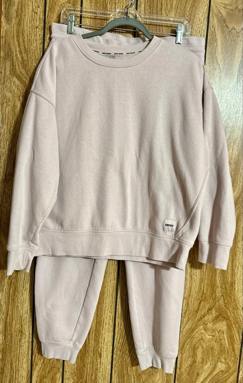 Gently Used DKNY Womenโs Large Sweatshirt Drawstring Jogging Pants Set Pink